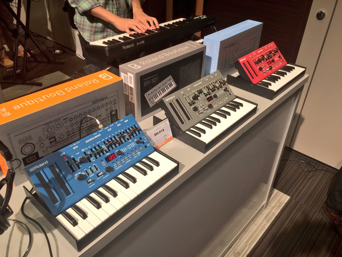 Roland初のフルデジタル・シンセサイザーD-50をRoland Boutique