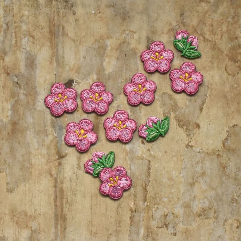 桃の花[花][蕾]刺繍のステッカーワッペン｜mimi刺繍｜東京・吉祥寺の