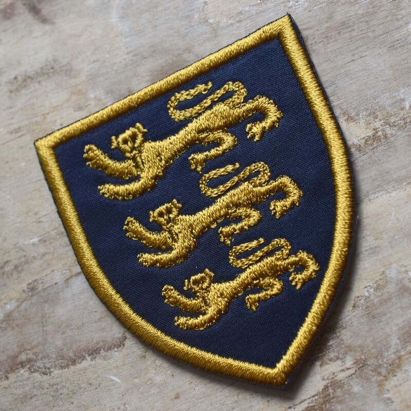 イングランド王金ライオンの紋章[スリーライオンズ]_Three Lions_の