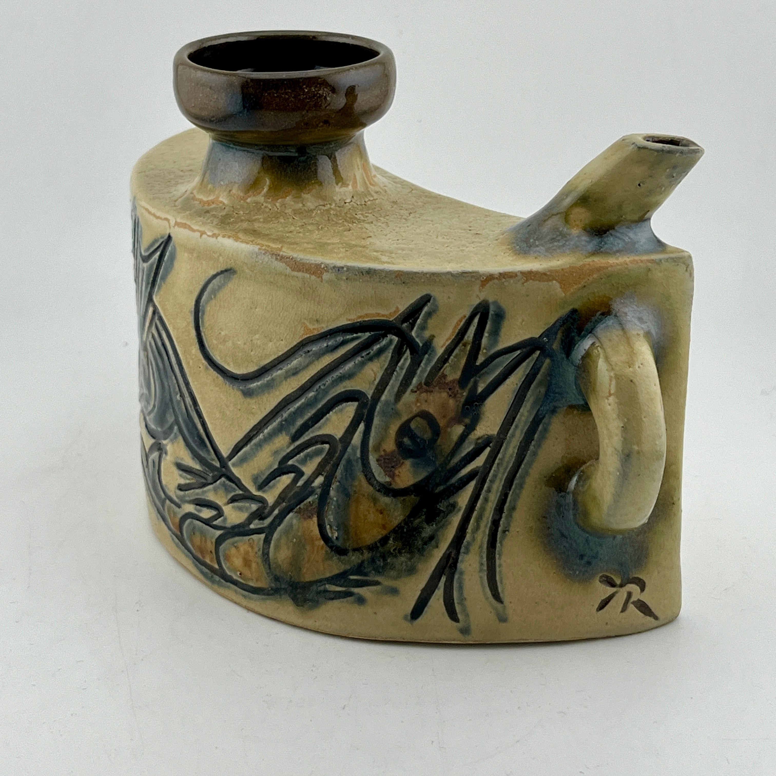 本物保証】金城次郎 壷屋焼嘉瓶 共箱 栞 人間国宝 笑魚海老紋嘉瓶は