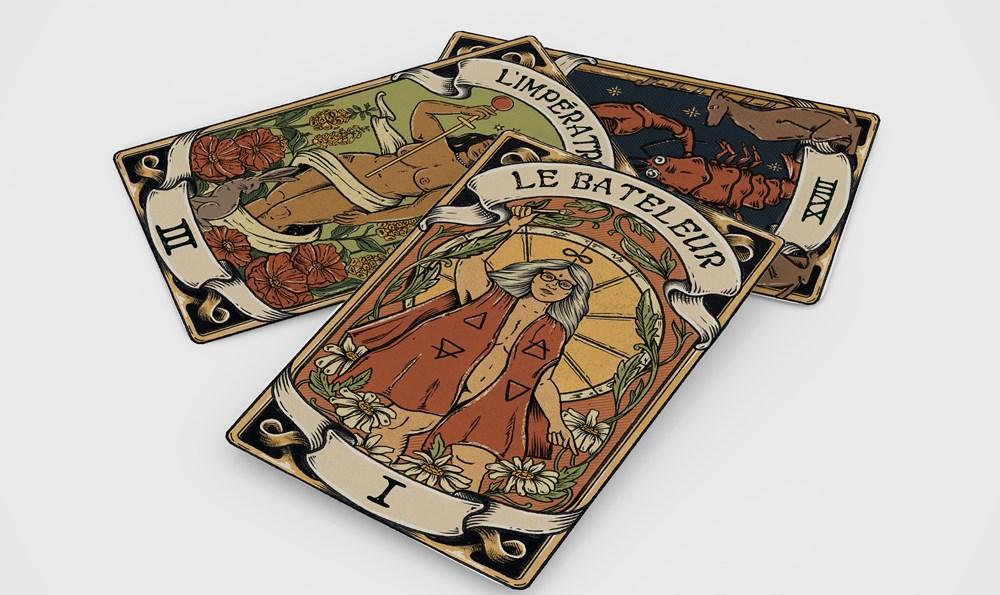 The Sacred Sisterhood Tarot: Deck and Guidebook for Fierce