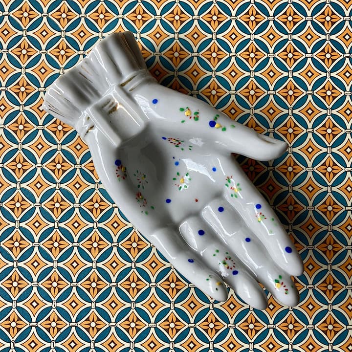 21小花紋のポーセリンハンドトレイ