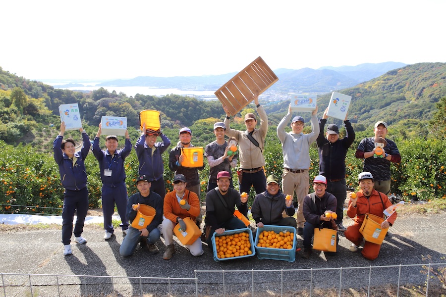 News&Topics｜1/23 東京新宿駅で試食会 三ヶ日みかんPR隊がルミネ