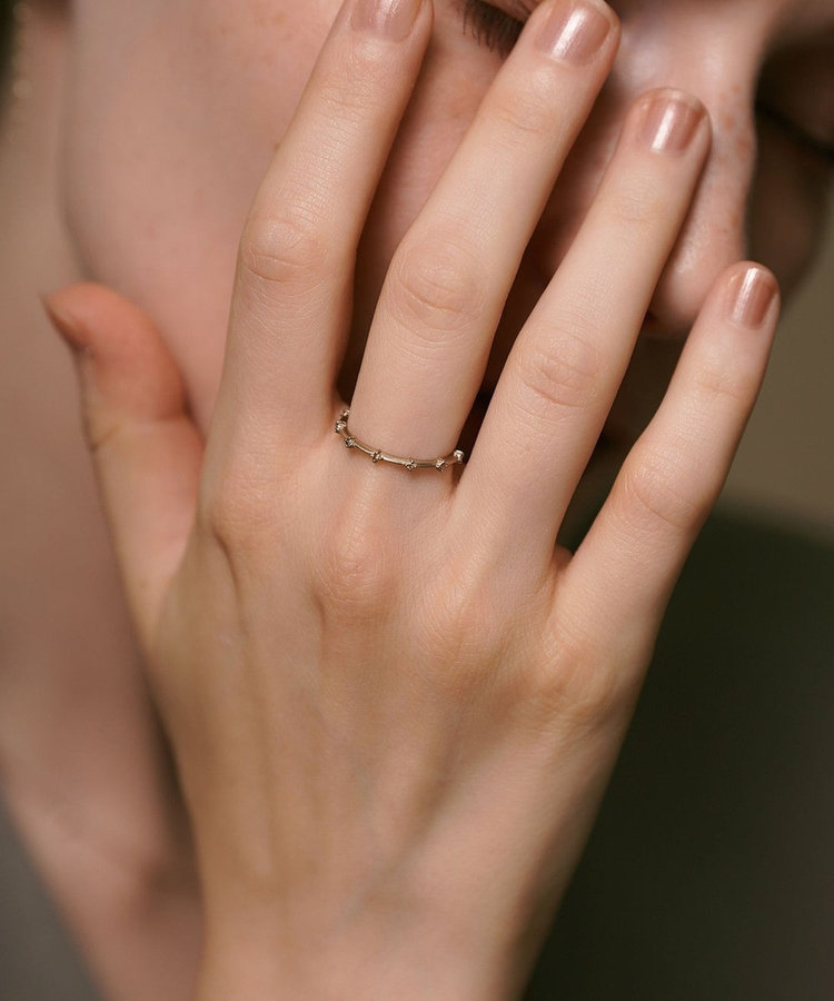 トーン] K18RBG ブラウンダイヤモンド ステーション リング（303013