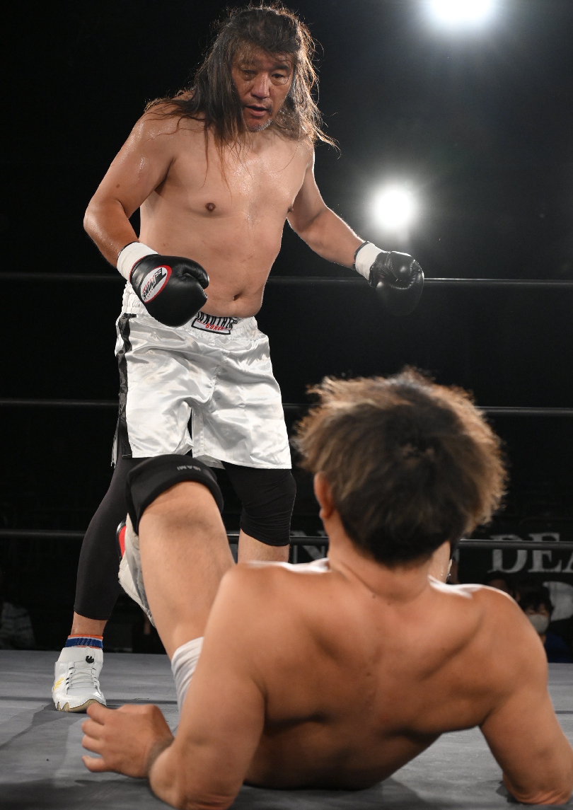 猪木対アリ戦49年ぶりの再現は引き分け決着 6・26世界格闘技の日