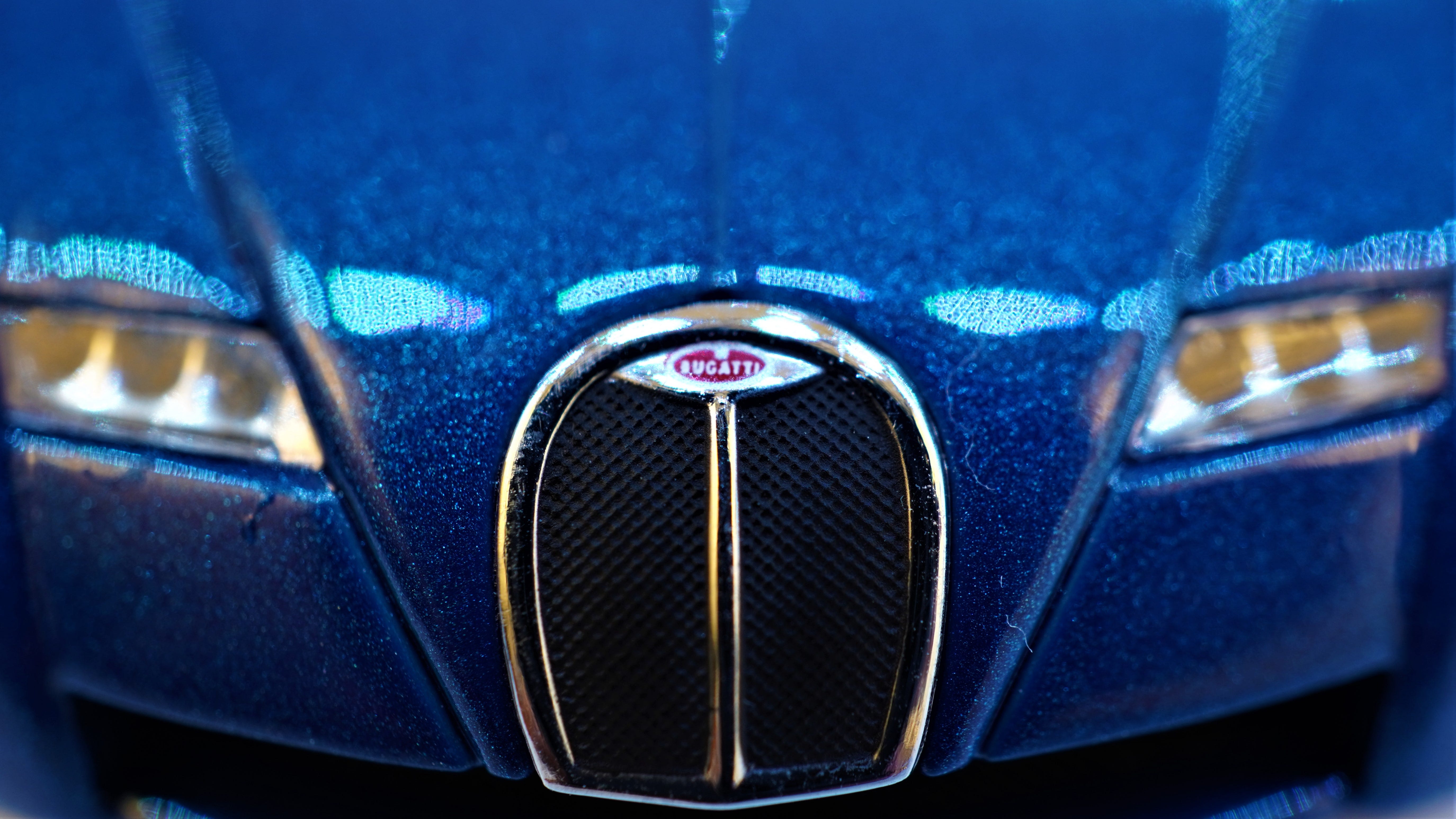 Bugatti EB 18.3 Chiron by AUTOart at a 1/43 scale | by At Toni's