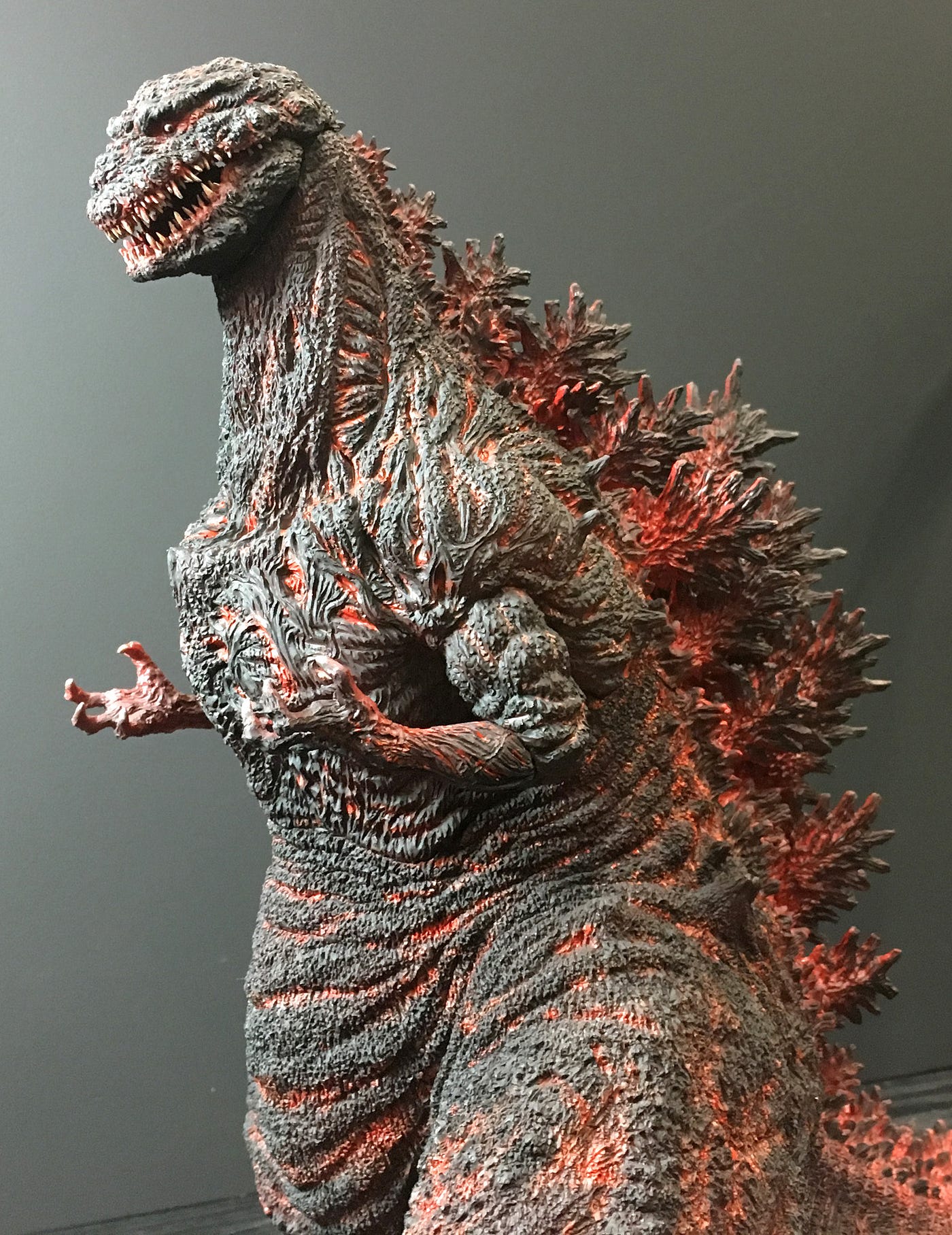 酒井ゆうじ造型工房 30cm ゴジラ2016 レジンキットが届いた！ | by