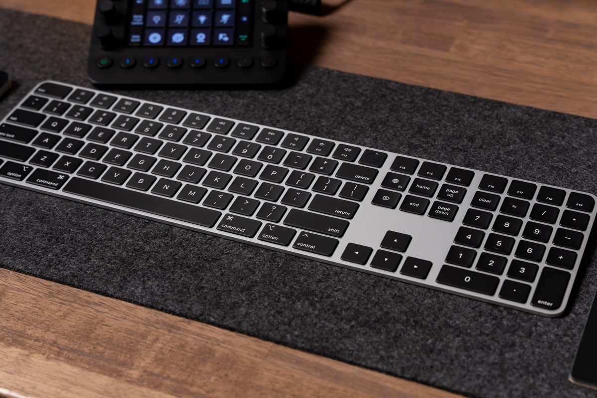 真っ黒！Magic Mouse、Magic Trackpad、Magic Keyboard ブラック