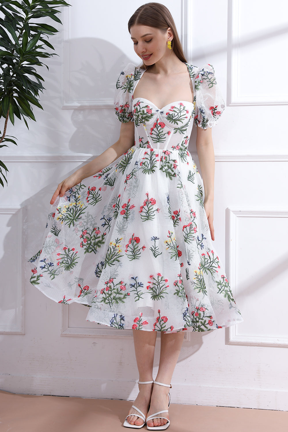 MissJophiel Puff Short Sleeves Corset Embroidery Midi Dress