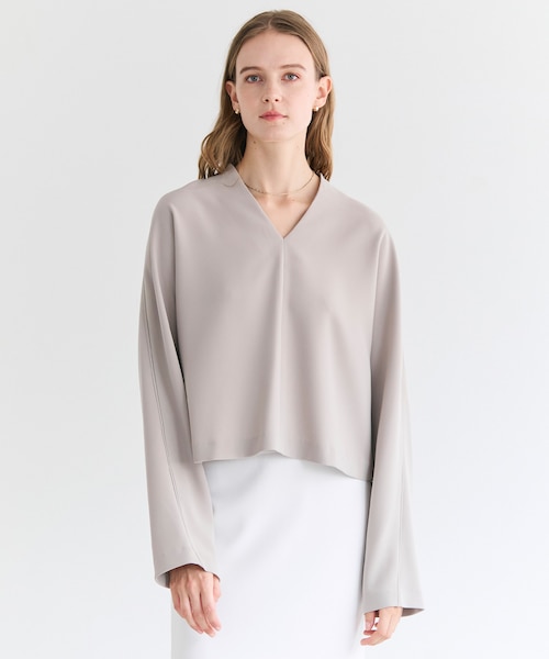RUE / ドライタッチVネック配色ステッチブラウス｜ベイジの通販｜&mall