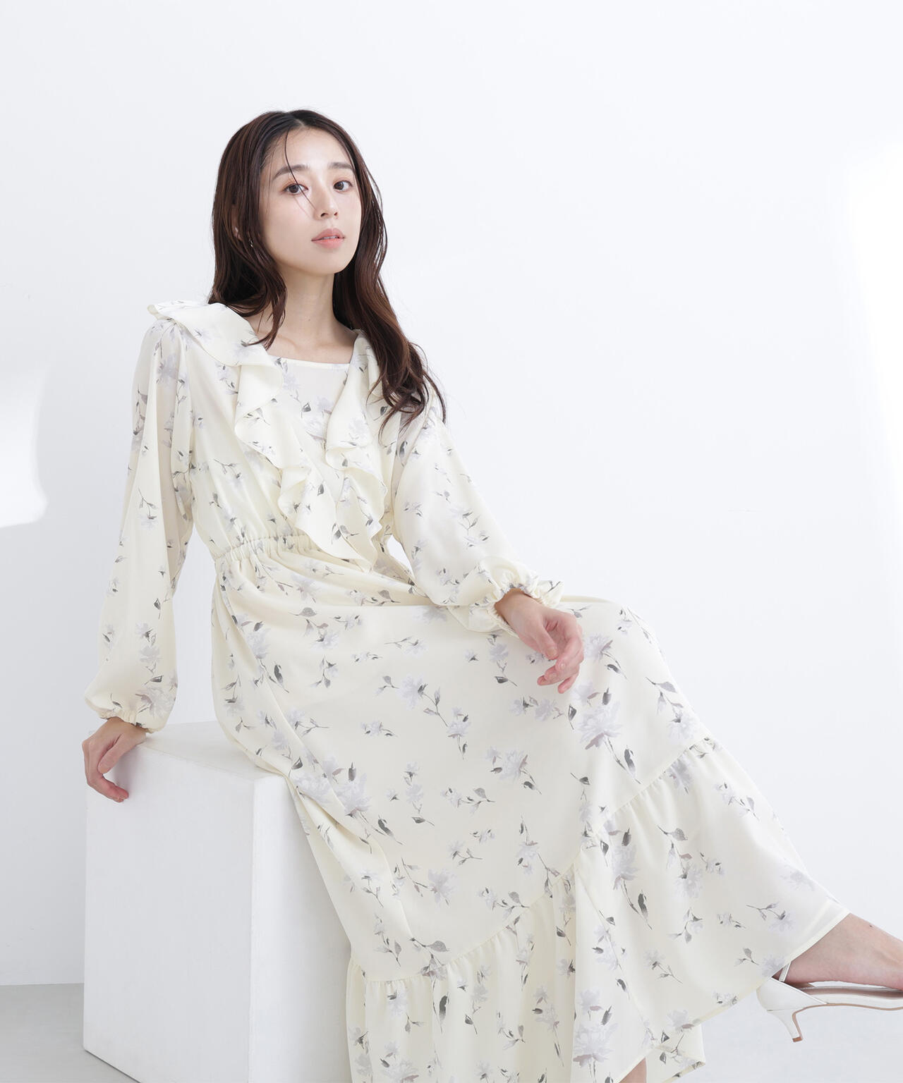 ラッフルフラワープリントワンピース | NATURAL BEAUTY BASIC