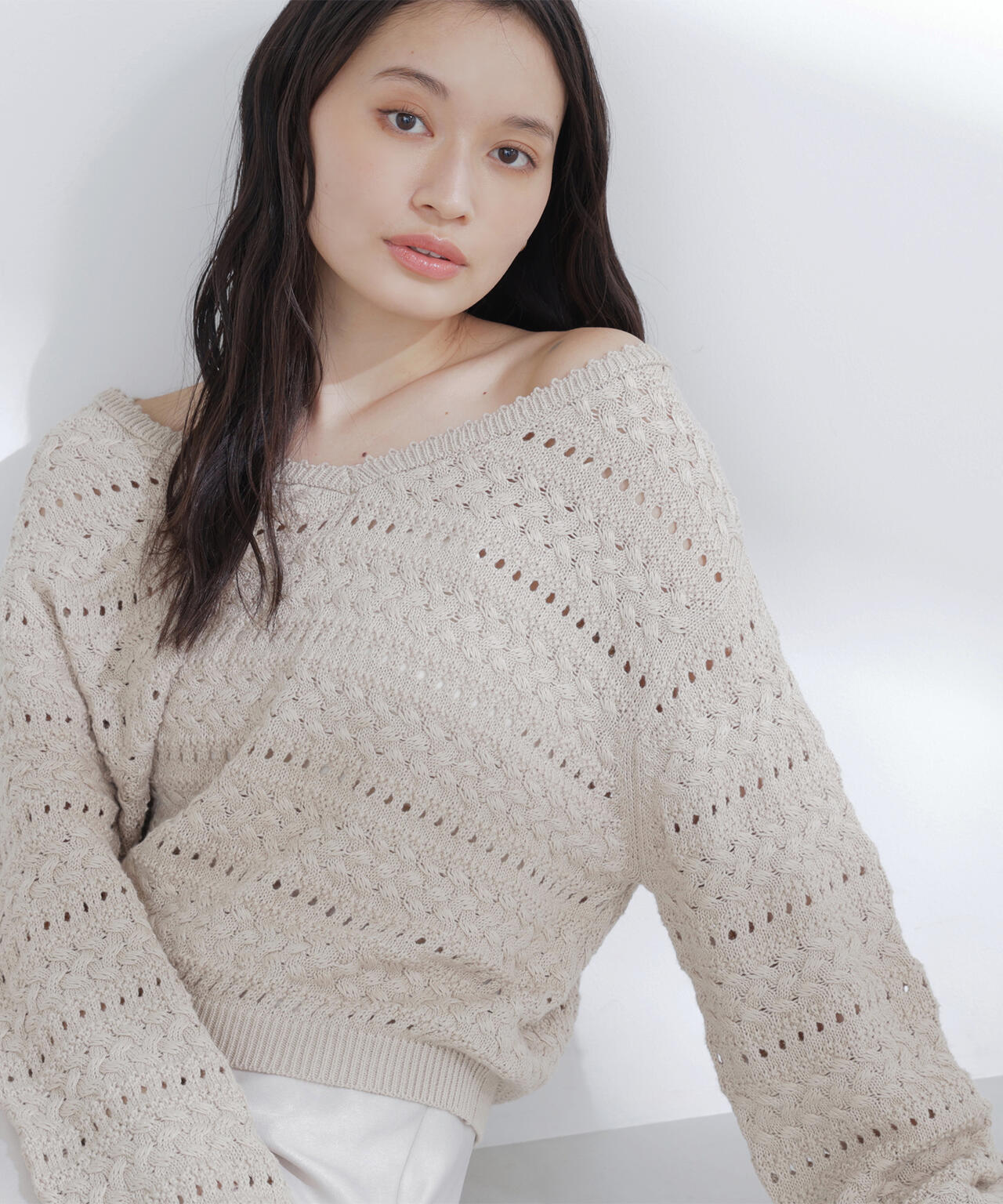 Vネック透かし編みニット | NATURAL BEAUTY BASIC（ナチュラル