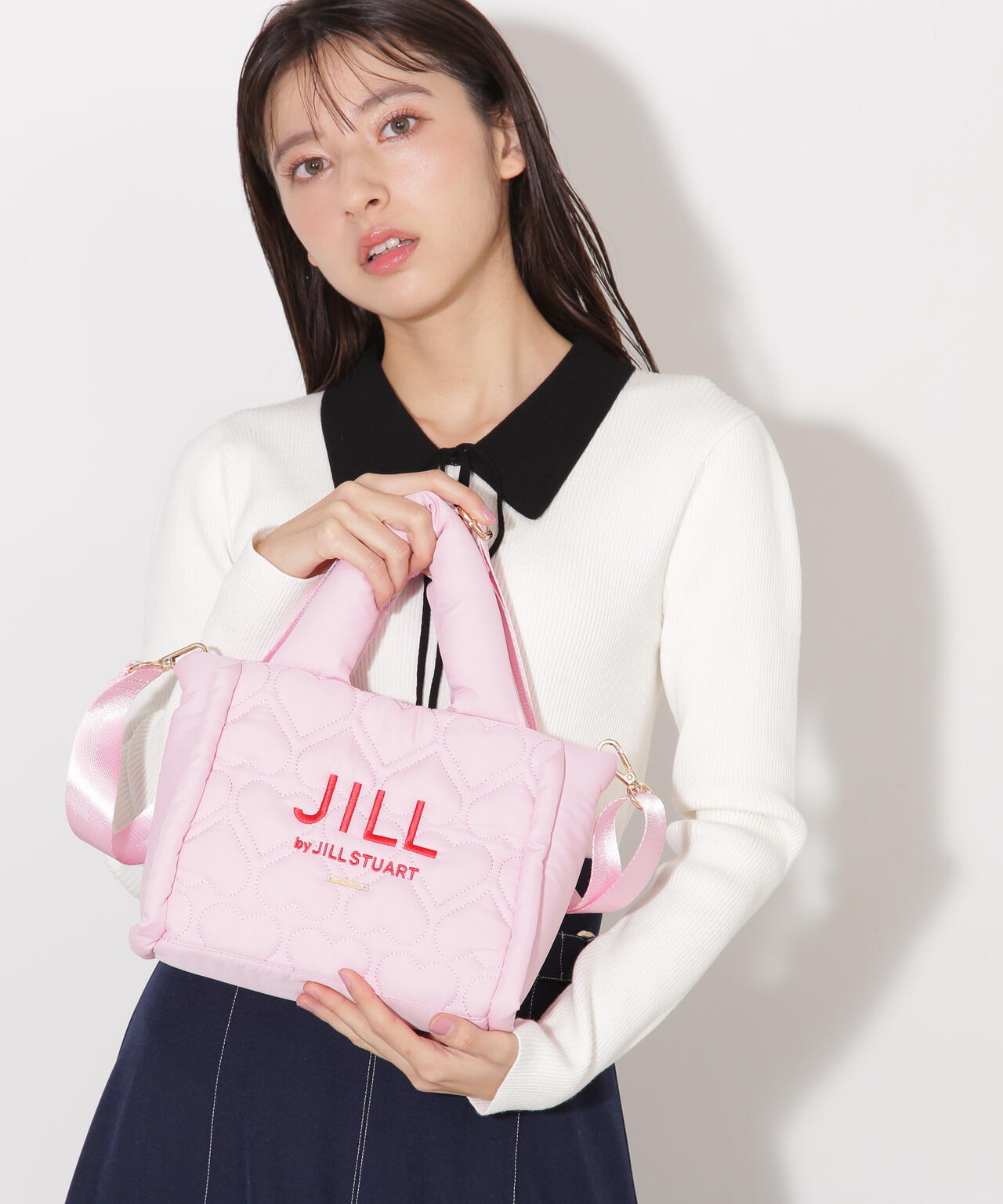 ハートパフトート WEB限定カラー:ピンクレッド | JILL by JILL STUART