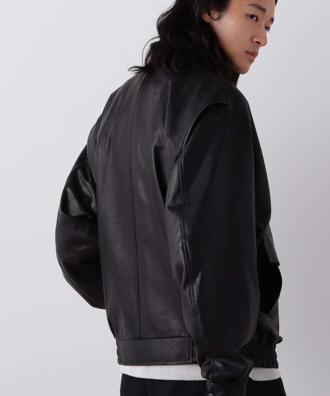 YLÈVE / SHEEP LEATHER ZIP BLOUSON | YLÈVE（イレーヴ） ｜【公式