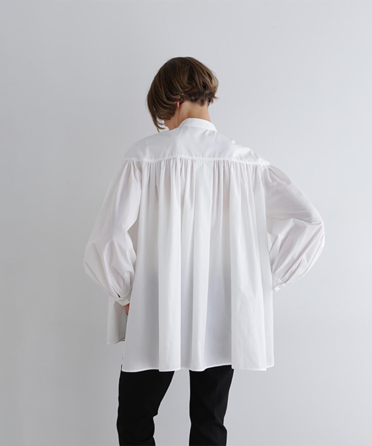 タイプライターギャザーブラウス | LE PHIL（ル フィル） ｜【公式