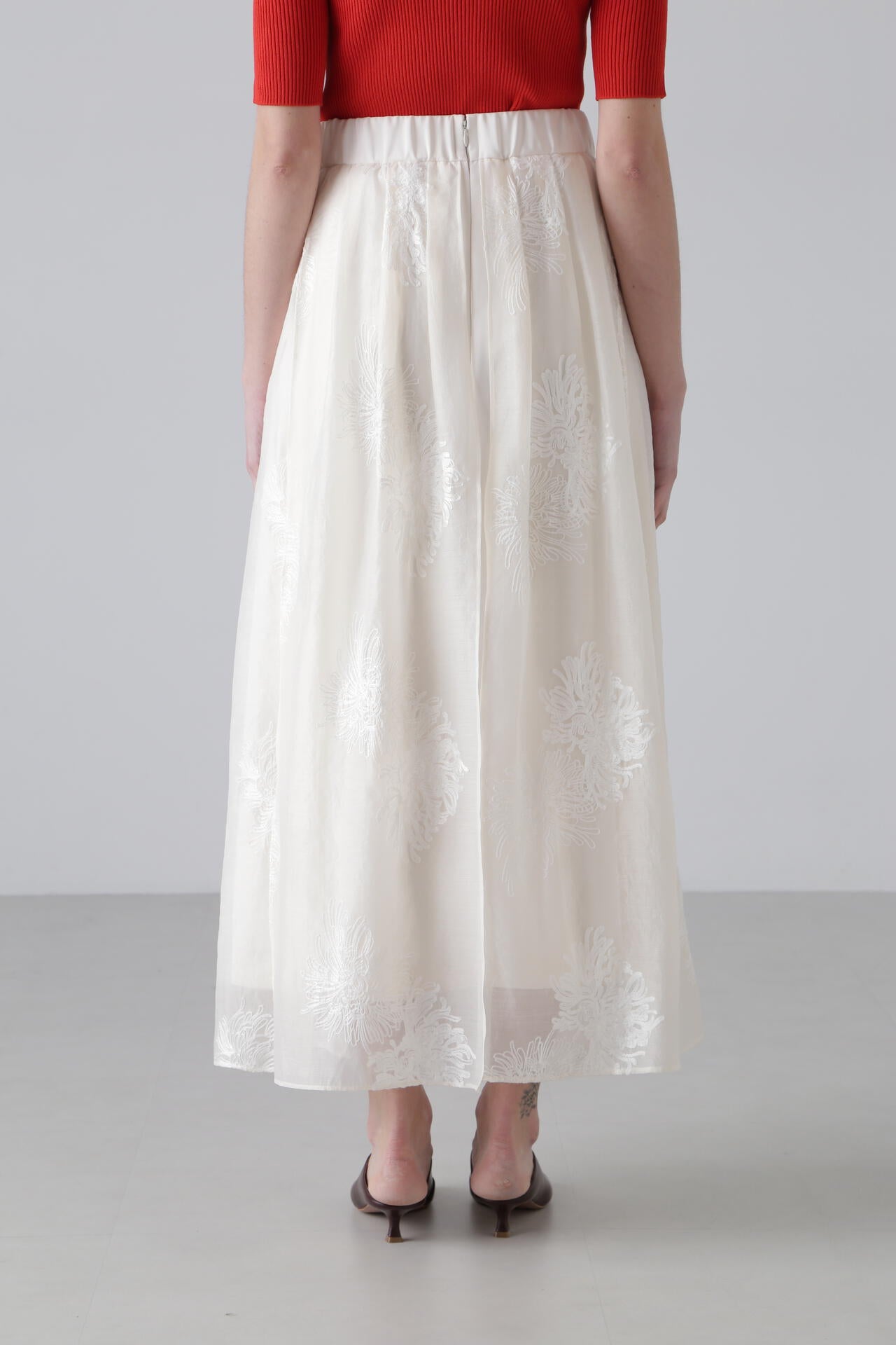 シアーエンブロイダリースカート | ADORE（アドーア） ｜【公式】通販