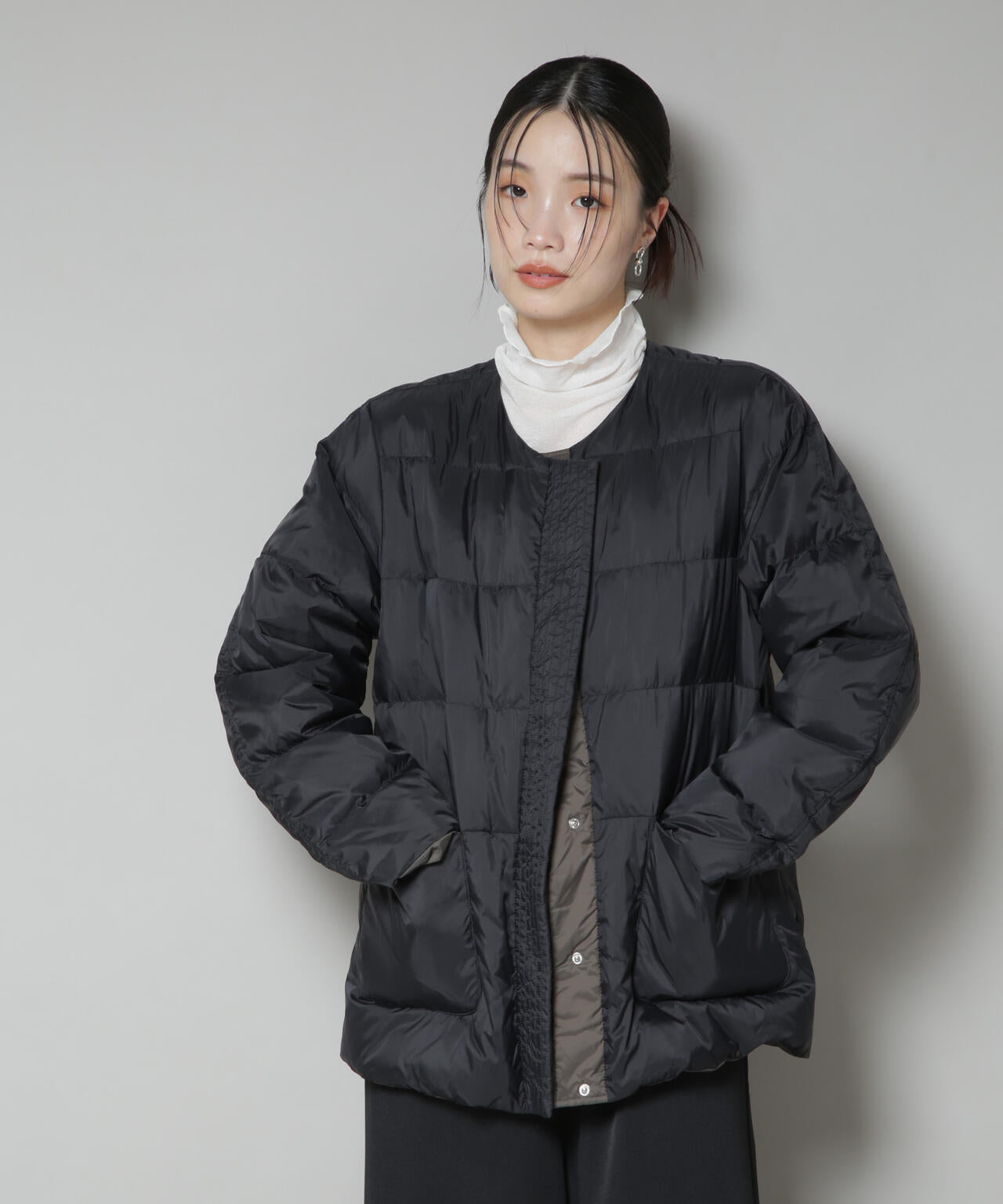 撥水加工ライトダウン リバーシブルノーカラージャケット | NANO