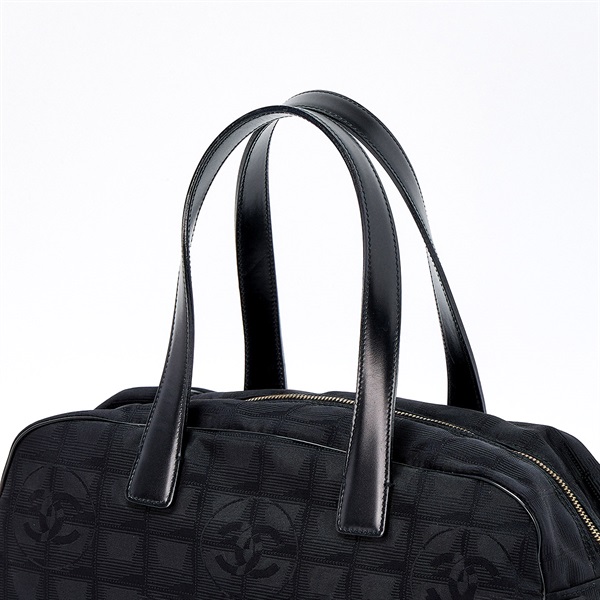 CHANEL ニュートラベルライン 2005年頃 ショルダーバッグ ブラック