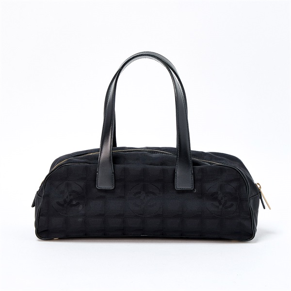 CHANEL ニュートラベルライン 2005年頃 ショルダーバッグ ブラック
