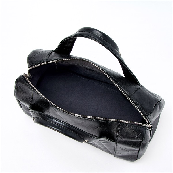 CHANEL シェブロン ミニボストン 2006年頃 ボストンバッグ ブラック