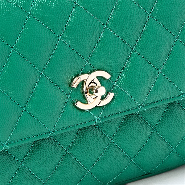 CHANEL ココハンドル XS 2021年以降 ハンドバッグ グリーン ゴールド