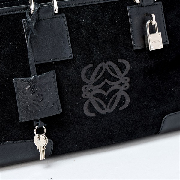 LOEWE アマソナ 28 ハンドバッグ ブラック シルバー スエード