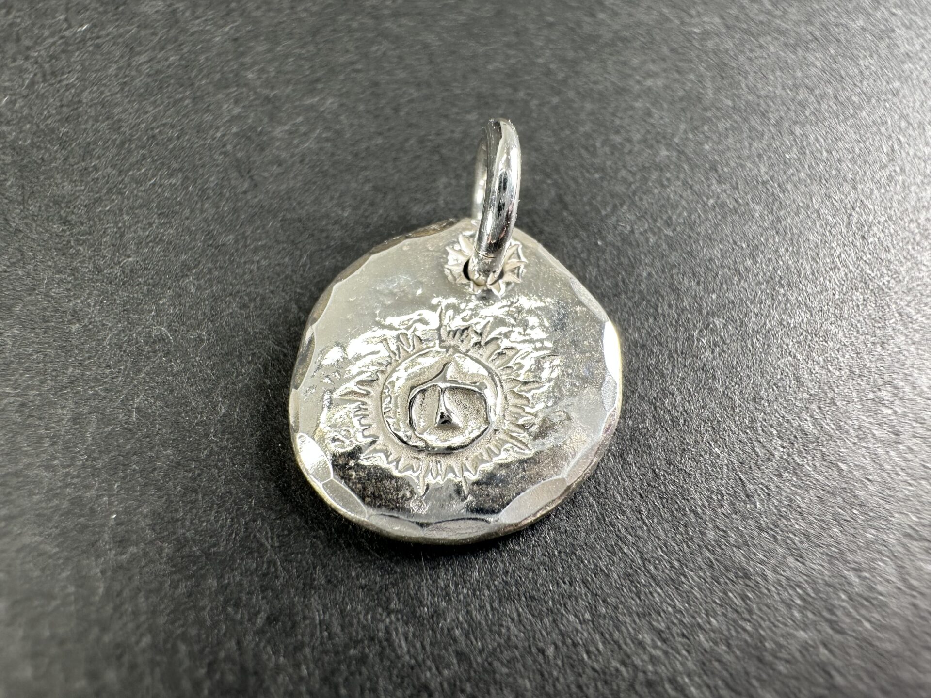 SVin太陽メタル (大) メタル - MONTE-CARLO 原宿｜goro'sゴローズ 買取