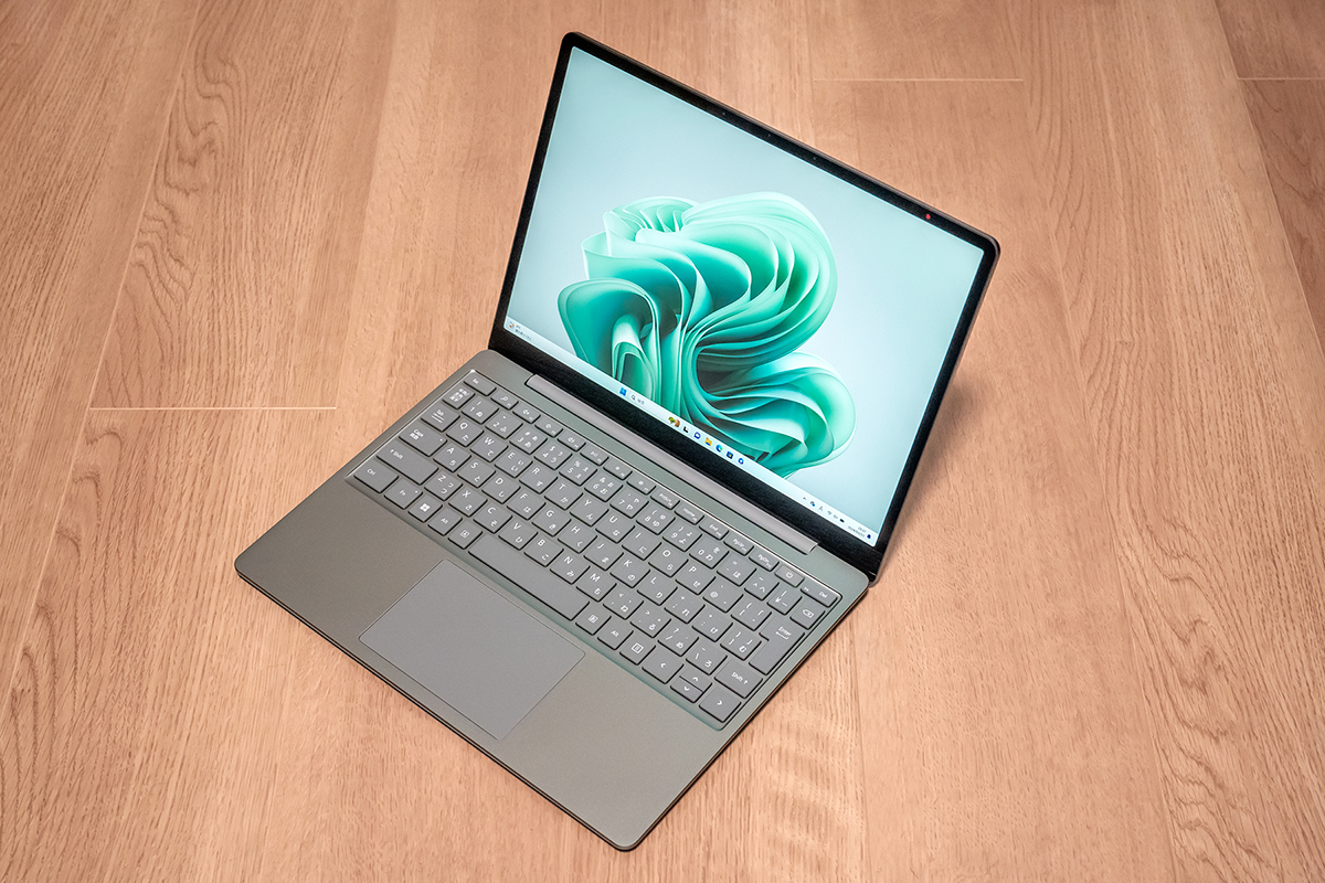 Surface Laptop Go 3 | b's mono-log