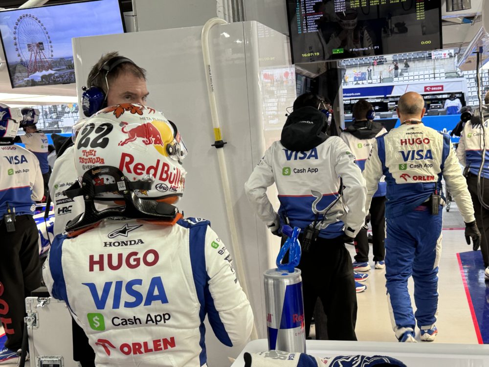 F1 JAPANESE GP SUZUKA RB PIT PHOTO 2024 角田 裕毅 / ダニエル リカルド