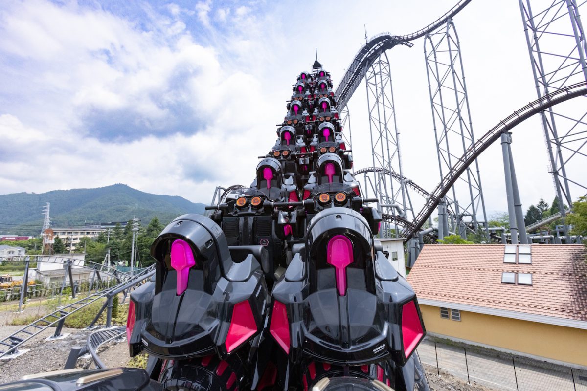 富士急ハイランドの新型コースター「ZOKKON」を体験！ バイク乗りも大