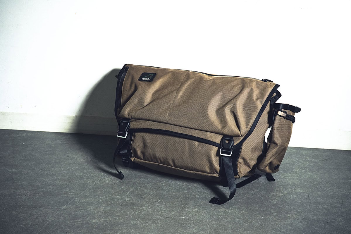 多彩な機能に驚くばかり」アッソブの高機能メッセンジャーバッグは