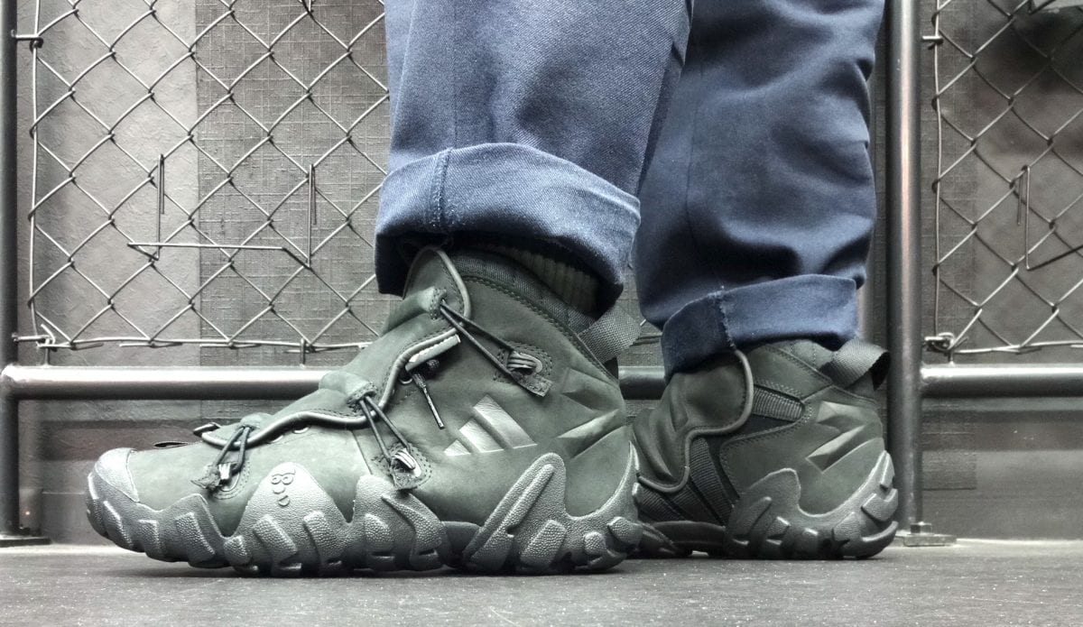 GORE-TEXの無敵級が降臨」山も街も制覇！究極の万能シューズ