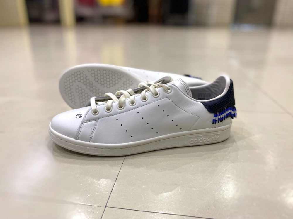 特別感たっぷりのスタンスミス」美しきスニーカー革命！香港発ブランド