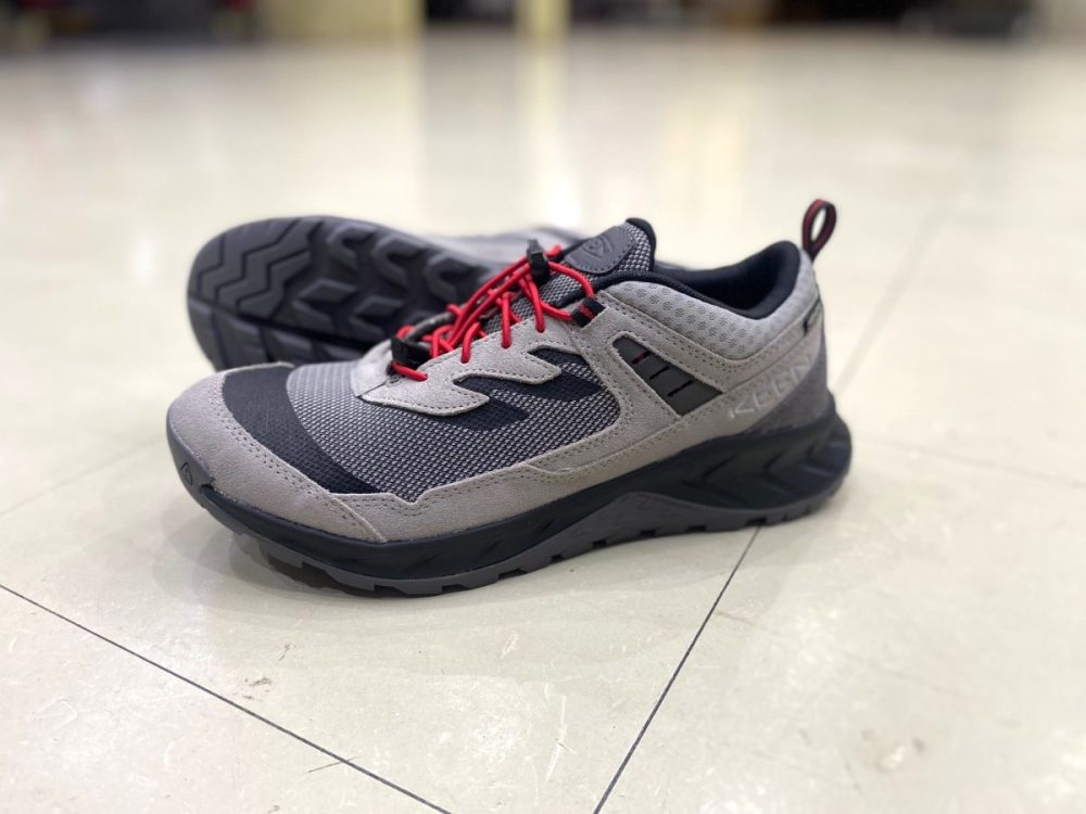 KEENの無敵シューズ」雨も岩場も安定感抜群！機能もデザインも完璧な