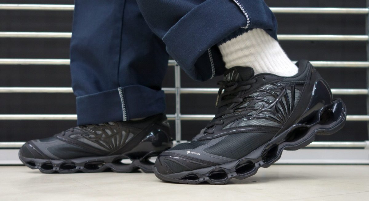 GORE-TEXで無敵】機能美とデザインが絶妙！ミズノの本気スニーカー
