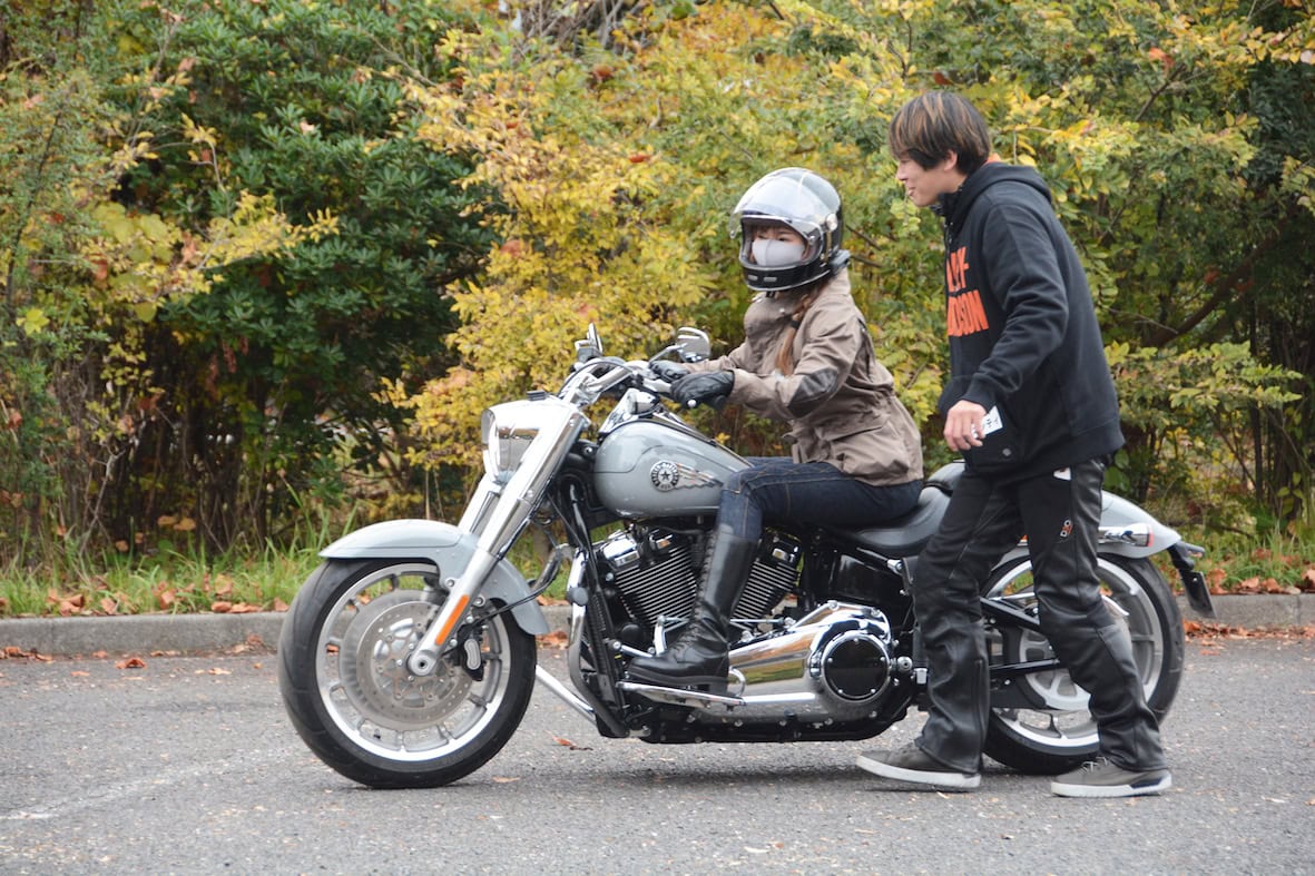 憧れのハーレー、諦めるのはまだ早い】“重くて怖い”を克服！ついに日本