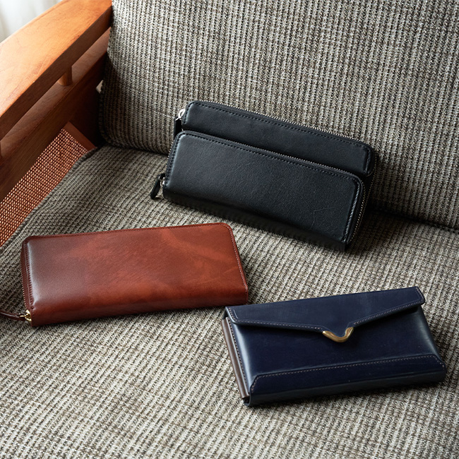 20枚以上のカードが入る！】圧倒的な収納力を誇る“本革長財布”3選