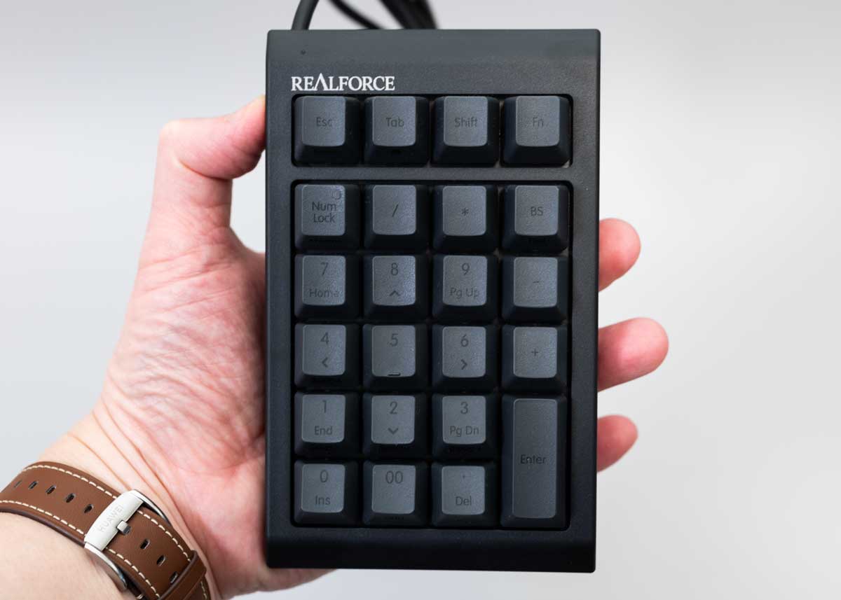 リアホの高級テンキー「REALFORCE RT1 テンキーボード」を動画編集用