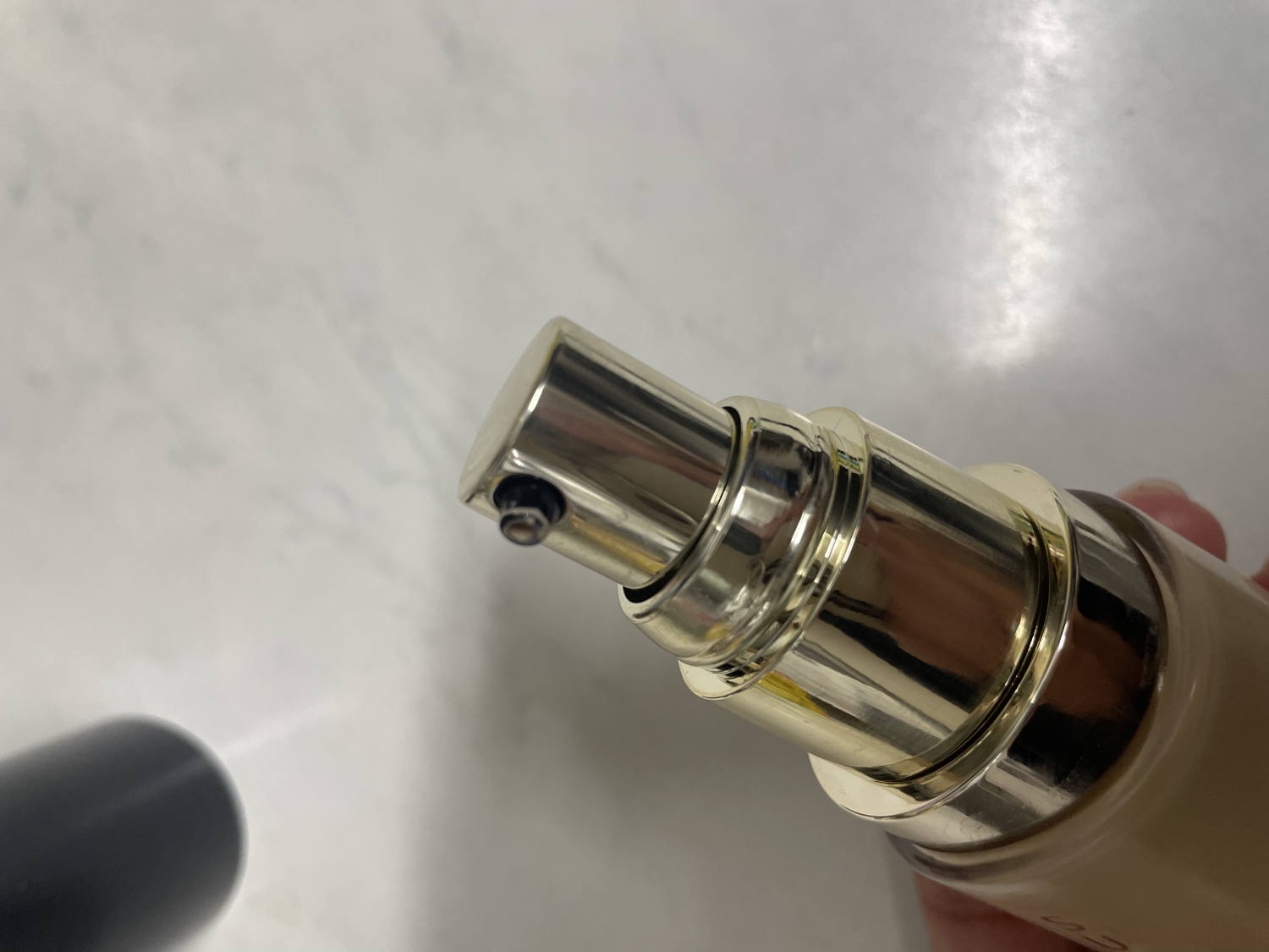 徹底検証】SUQQU スック ザ リクイド ファンデーション #115のレビュー