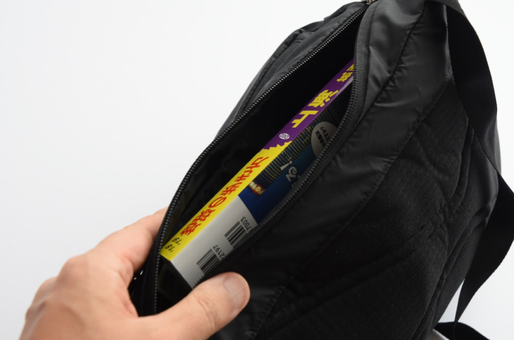 レビュー】パタゴニア「ウルトラライト・ブラックホール・スリング 8L