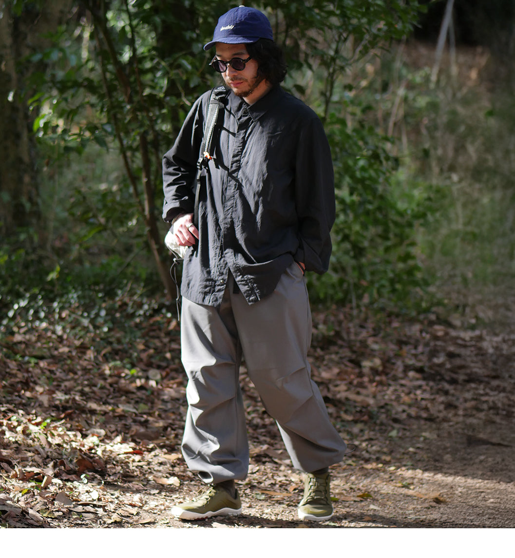 2-tacs / Knee tuck pants