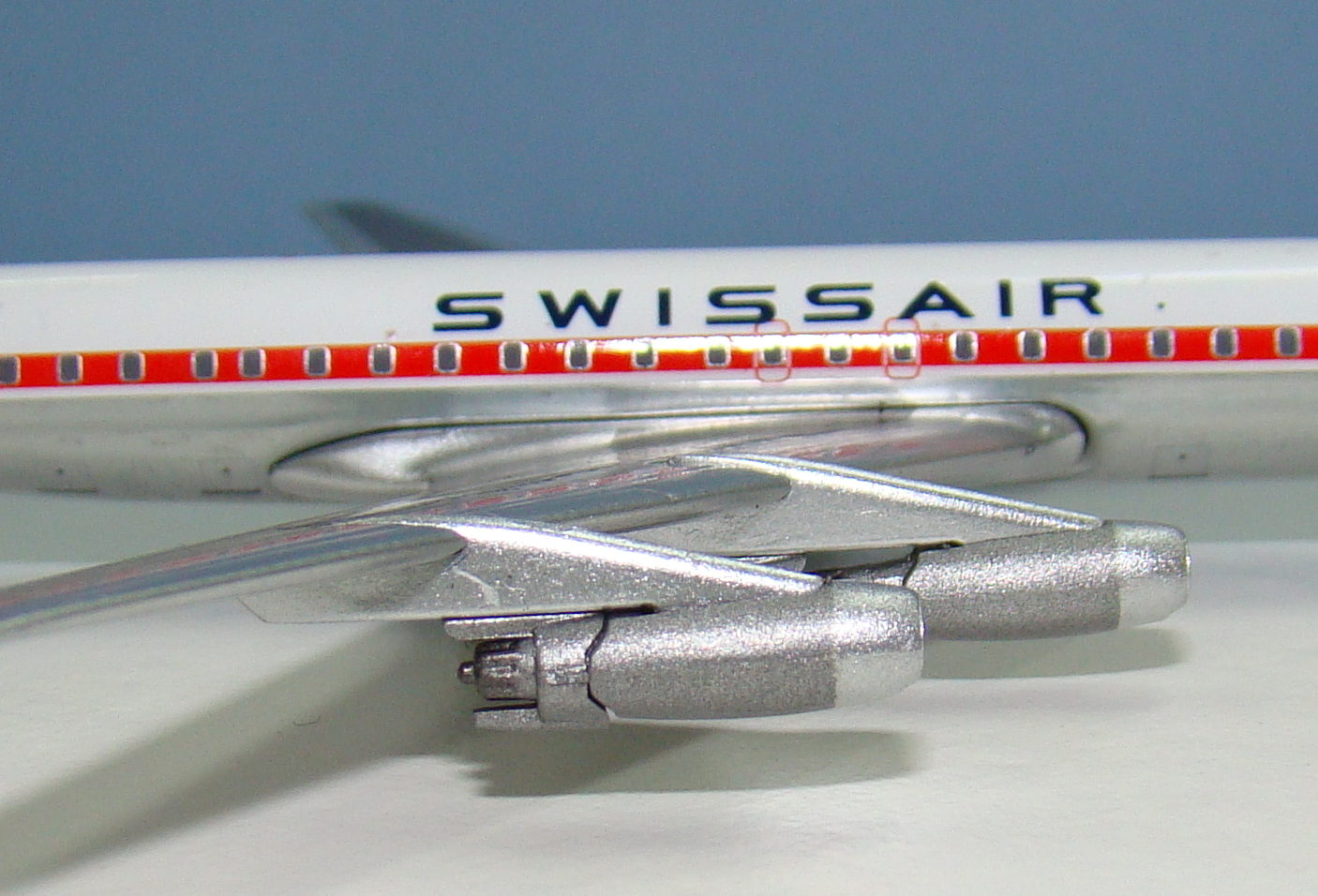 Jet Cross: Swissair Douglas DC-8-33 HB-IDA with GSE by