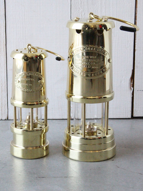 マニアックなランタン入りました。 – moderate