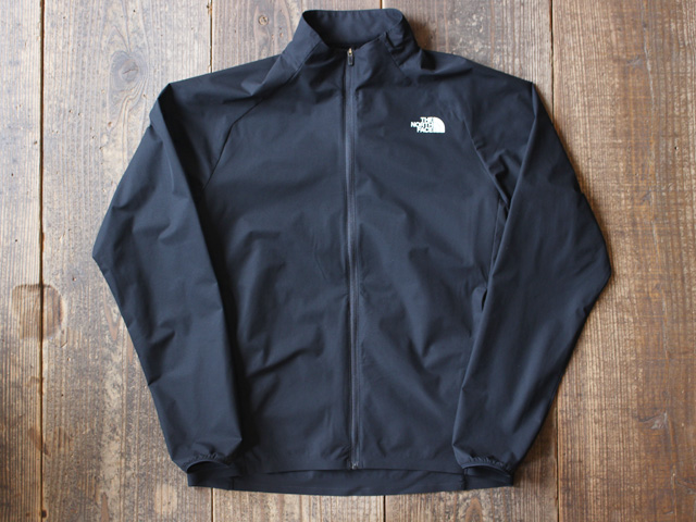 THE NORTH FACE の色々使える薄手ソフトシェルジャケット – moderate