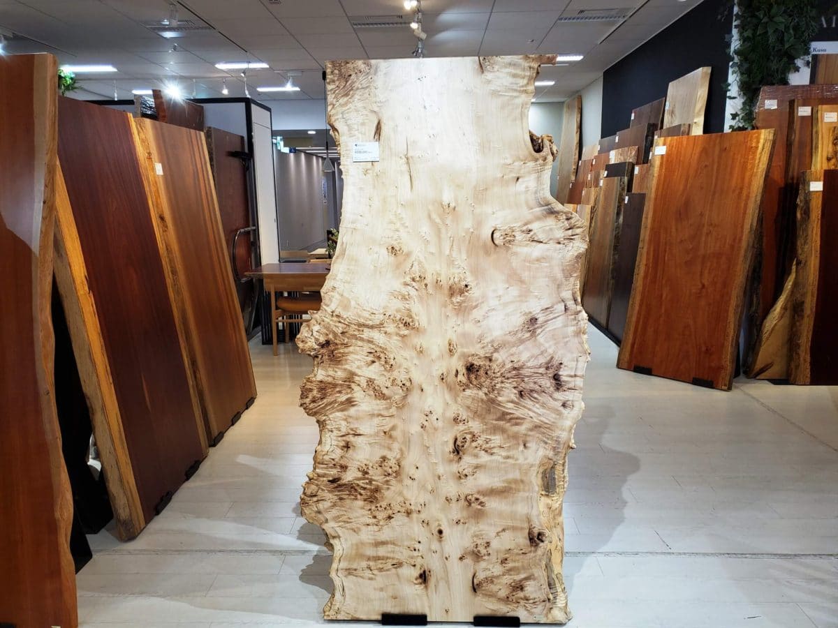 これ全部瘤杢っていうんです。 | 一枚板テーブル、無垢材 天板の販売