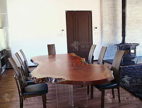 ダイニングテーブルxブビンガ【福島県 個人住宅】ブビンガ（瘤杢）一枚