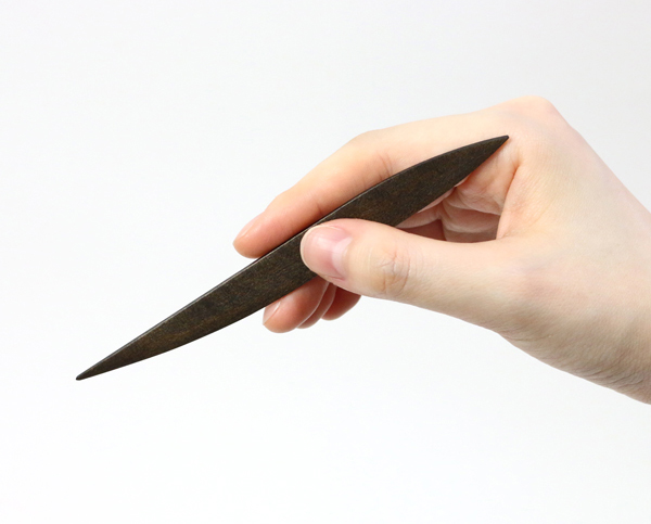 和菓子を切るやつ – 輪島キリモト 和菓子切りセット – もらくらし