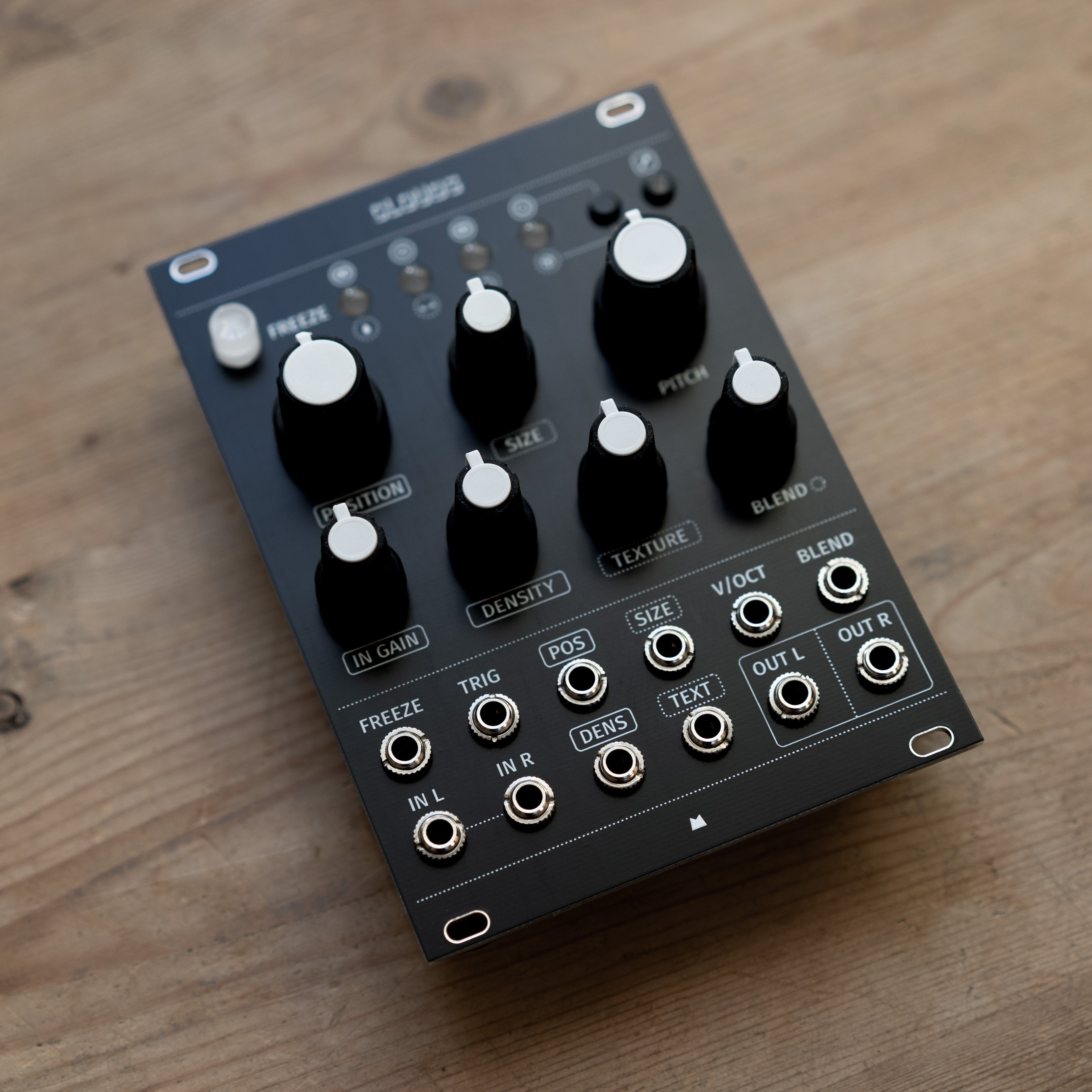 Clouds black panel – Mörk Modules