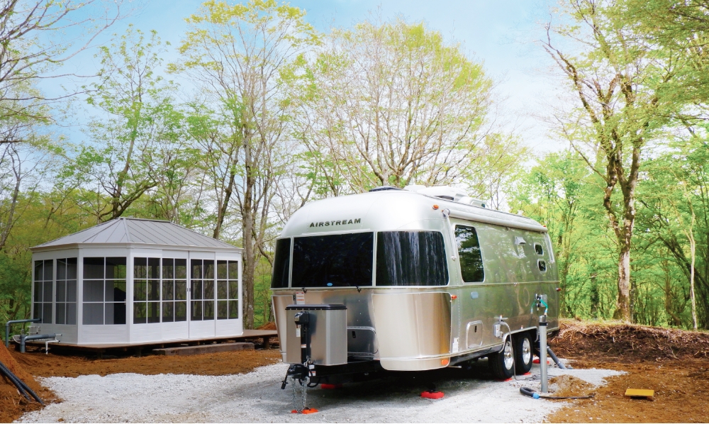 トレーラーハウス | 富士グランピング MOSS十里木キャンプリゾート