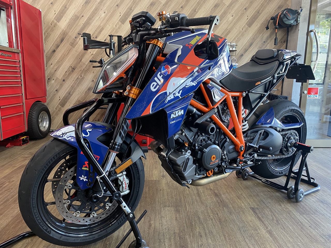 KTM 1290 SUPERDUKE R Peo ZERO POINT SHAFT μ取り付け | MOTO HASSY